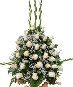Centro funerario de Rosas blancas para funeral