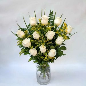 ramo fúnebre de rosas blancas floristería tanatorio M30 Madrid