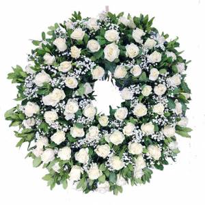 corona de rosas blancas para funeral Madrid moderna